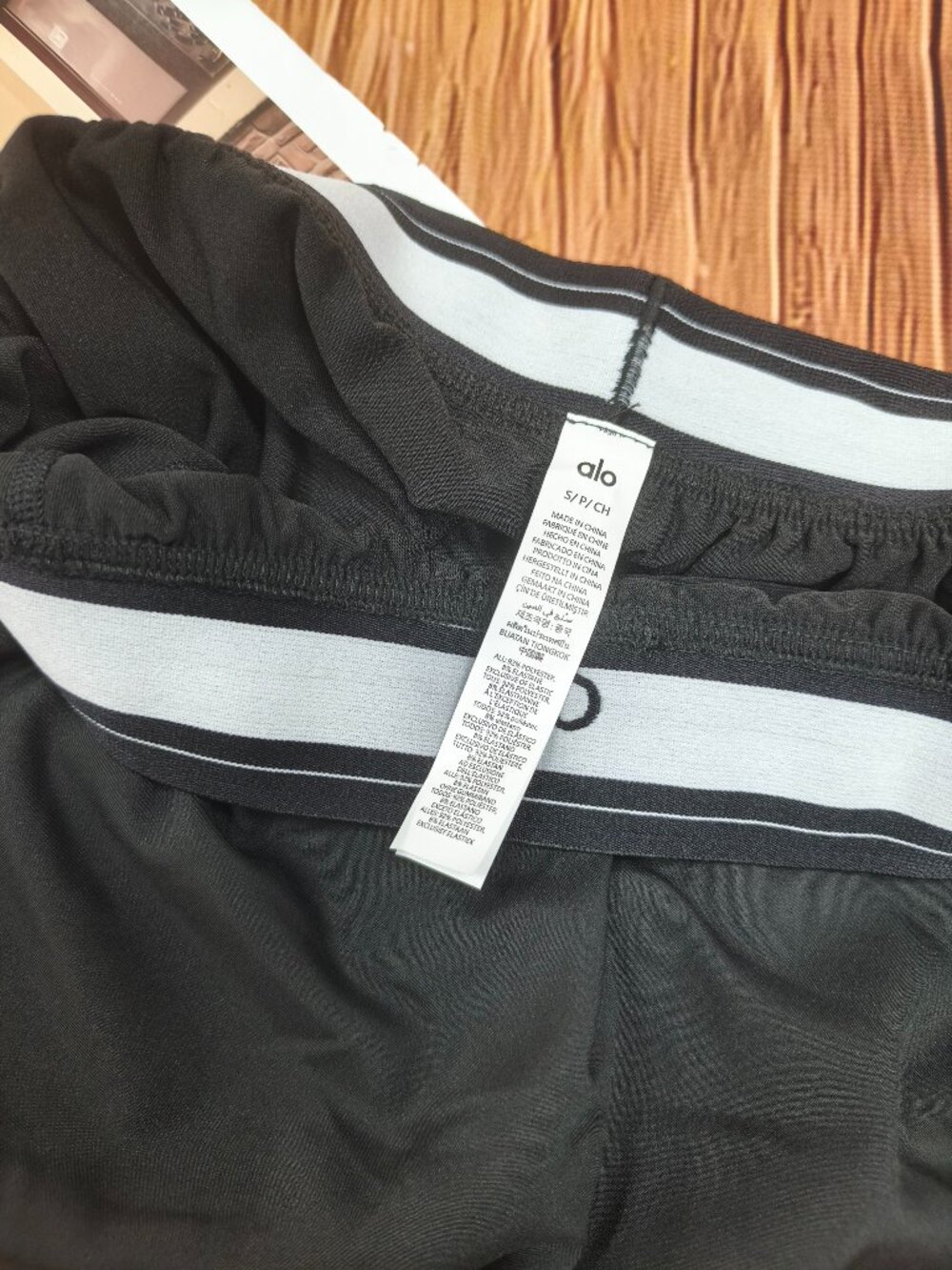 Alo Yoga Mini Tennis Black Skirt New With Tags - Athletic Fitness Girl๐ฅ๐๐ป - Picture 5 of 7